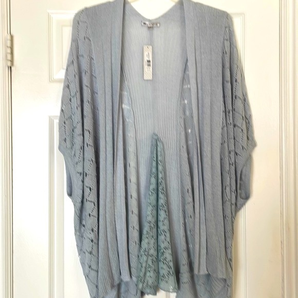 Beautiful Cardigan Shrug XL-XXL - Picture 2 of 10